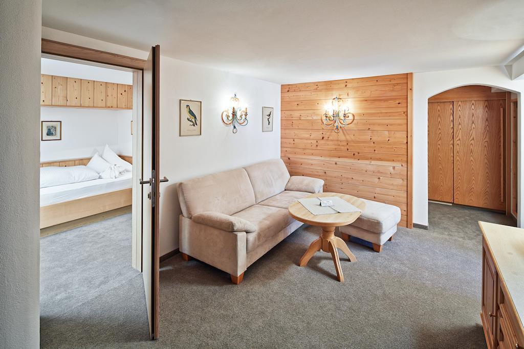 Hotel & Chalet Bellevue Lech am Arlberg Room photo